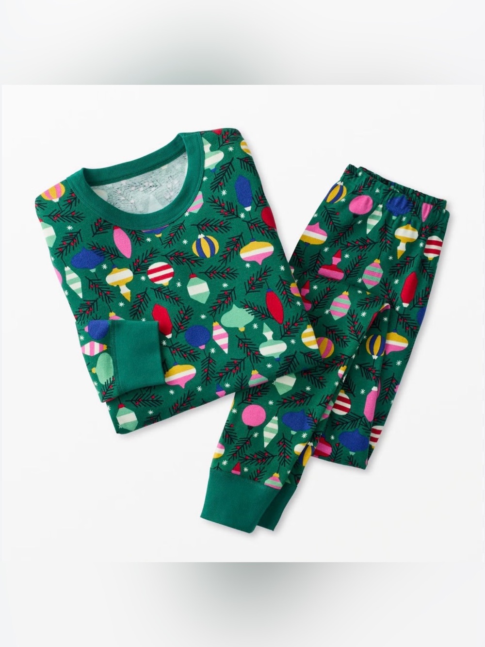 Hanna Andersson Green Holiday Ornament Pajama Set with Multicolor Ornaments
